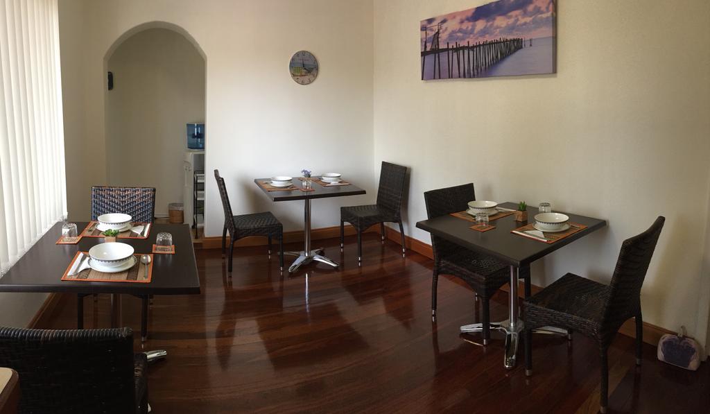 The Royal Dolphin Bed & Breakfast Safety Bay Rockingham Buitenkant foto