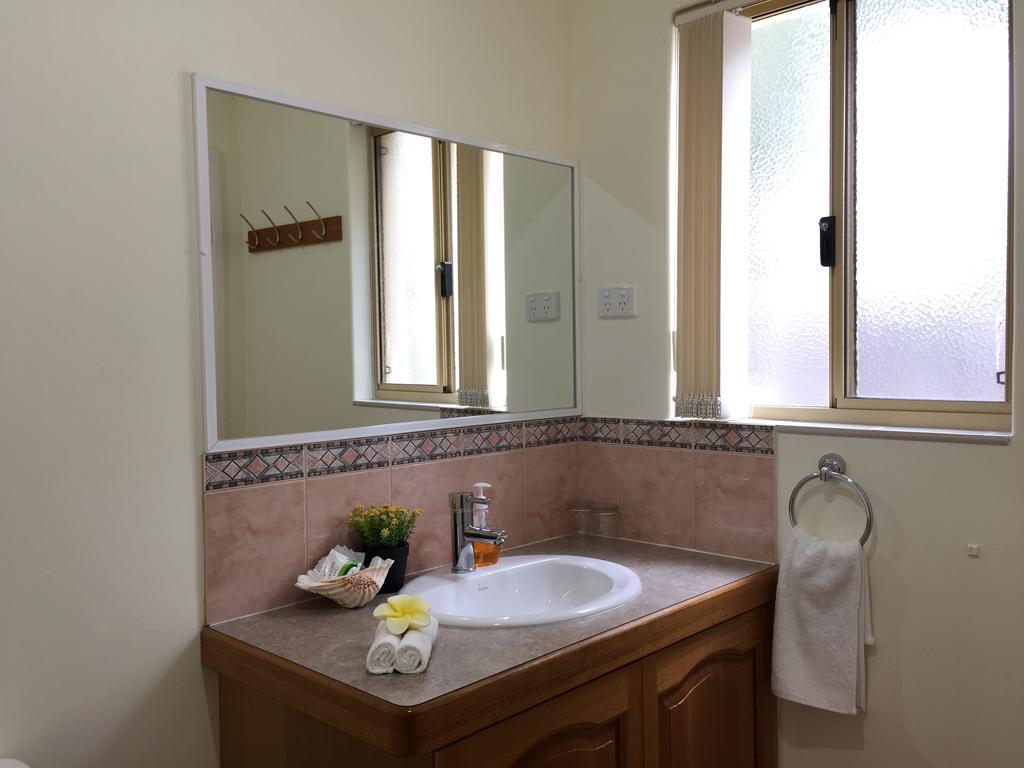 The Royal Dolphin Bed & Breakfast Safety Bay Rockingham Buitenkant foto
