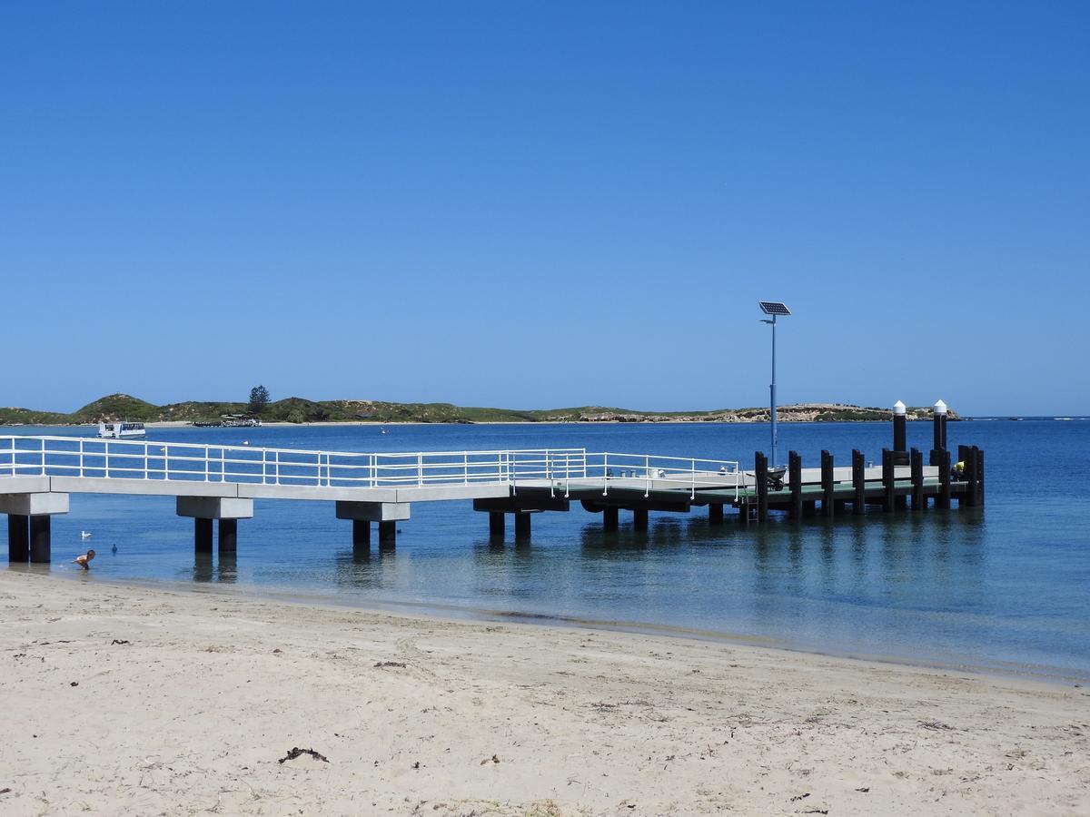 The Royal Dolphin Bed & Breakfast Safety Bay Rockingham Buitenkant foto