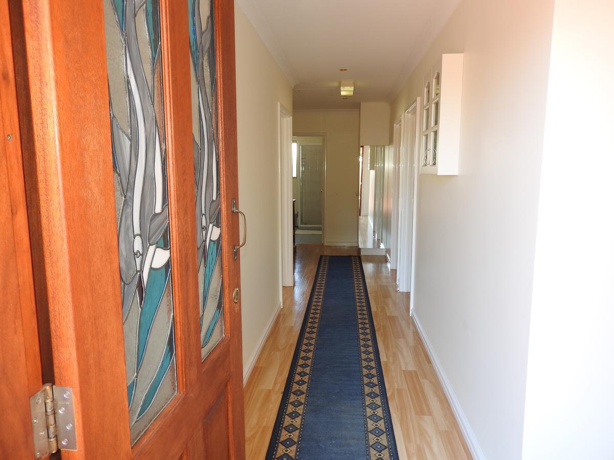The Royal Dolphin Bed & Breakfast Safety Bay Rockingham Buitenkant foto